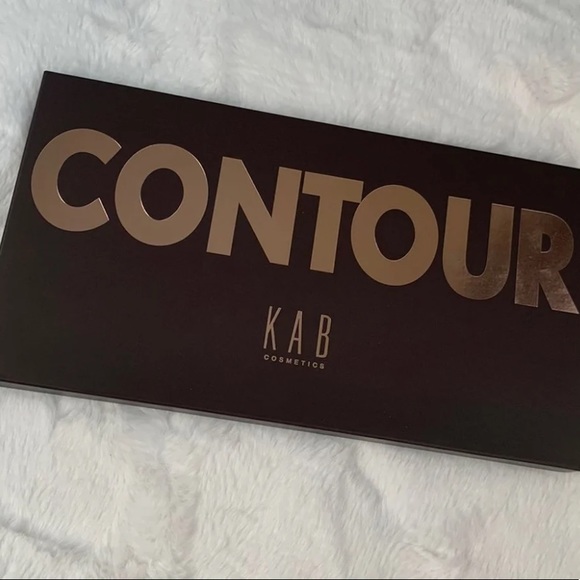 🌿 KAB COSMETICS Contour Palette Volume I - Picture 11 of 12